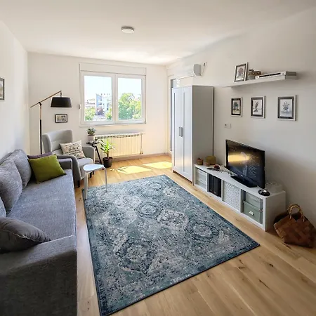 Enjoy Apartment